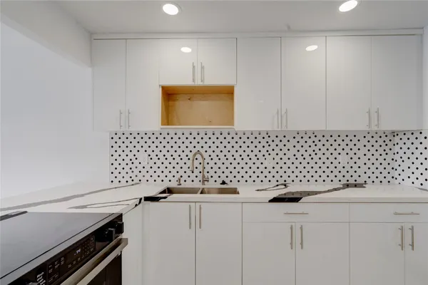 $2,100 | 3050 North Palm Aire Drive, Unit 505, Pompano Beach, FL 33069