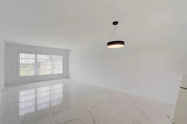 $2,100 | 3050 North Palm Aire Drive, Unit 505, Pompano Beach, FL 33069