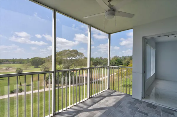 $2,100 | 3050 North Palm Aire Drive, Unit 505, Pompano Beach, FL 33069