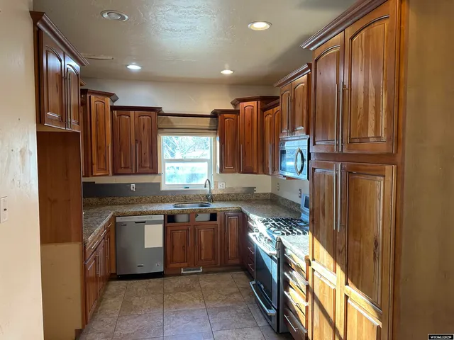 $385,000 | 204 Corso Assisi, Rock Springs, WY 82901