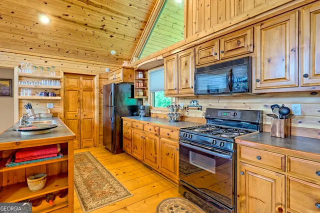 $549,000 | 331 Black Bear Den Road, Clayton, GA 30525