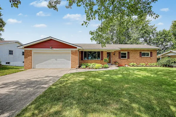 $299,900 | 513 Stone Ridge Drive, Lansing, MI 48917