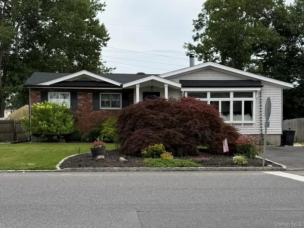 $710,000 | 66 Moffitt Boulevard, Islip, NY 11751