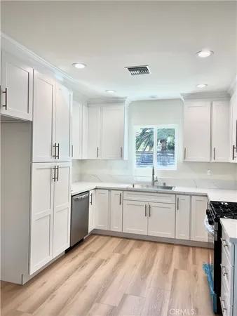 $3,800 | 9645 Dale Avenue, Sunland, CA 91040