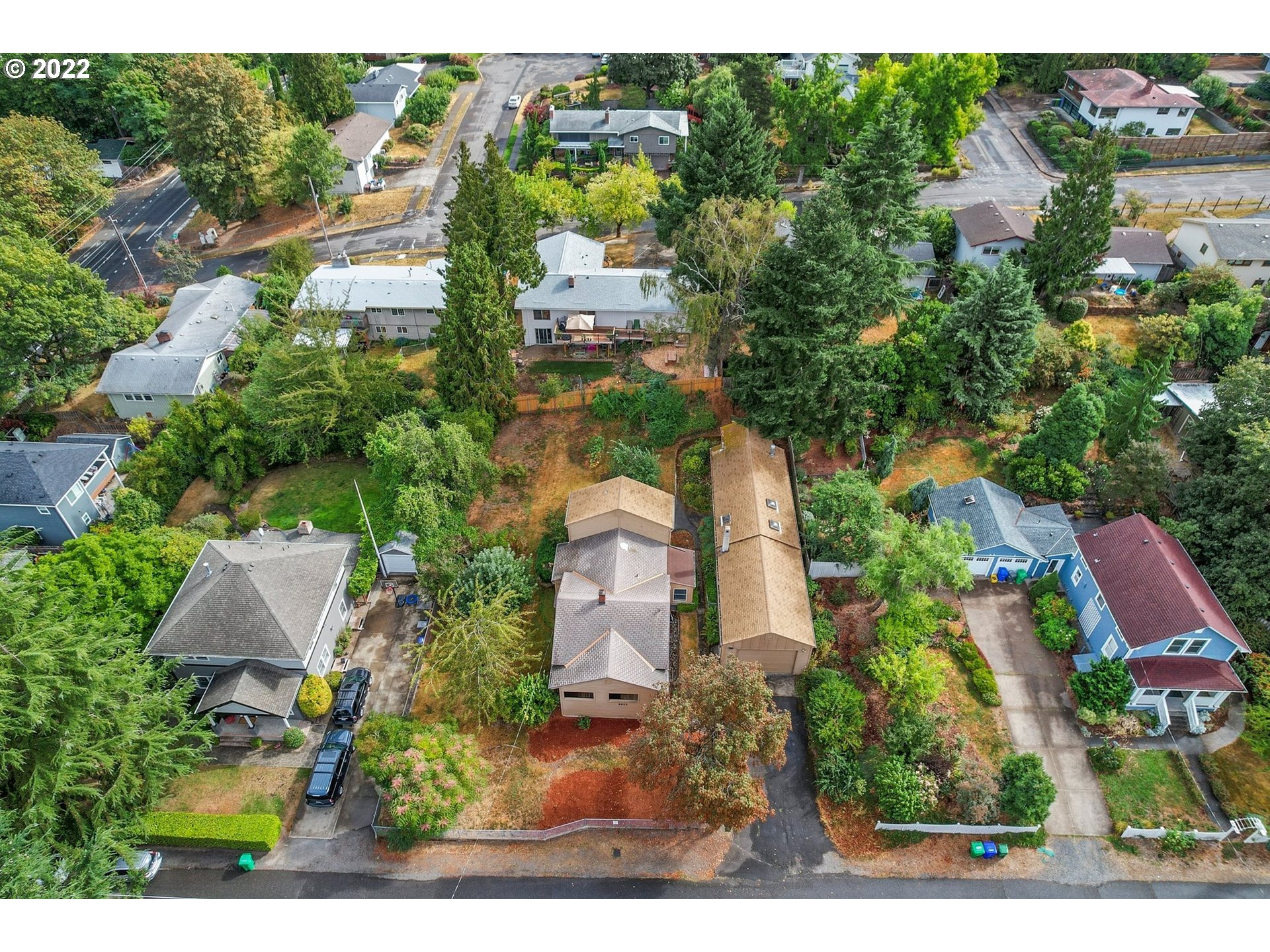 6802 Southwest 33rd Place Portland, OR 97219 - Photo 13 of 29 Gallery Image 13
