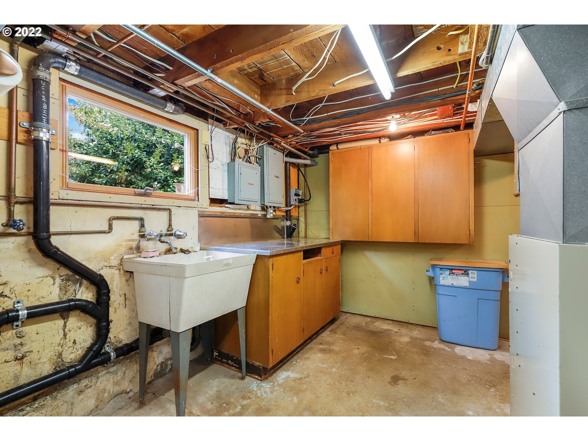 6802 Southwest 33rd Place Portland, OR 97219 - Photo 23 of 29 Gallery Image 23