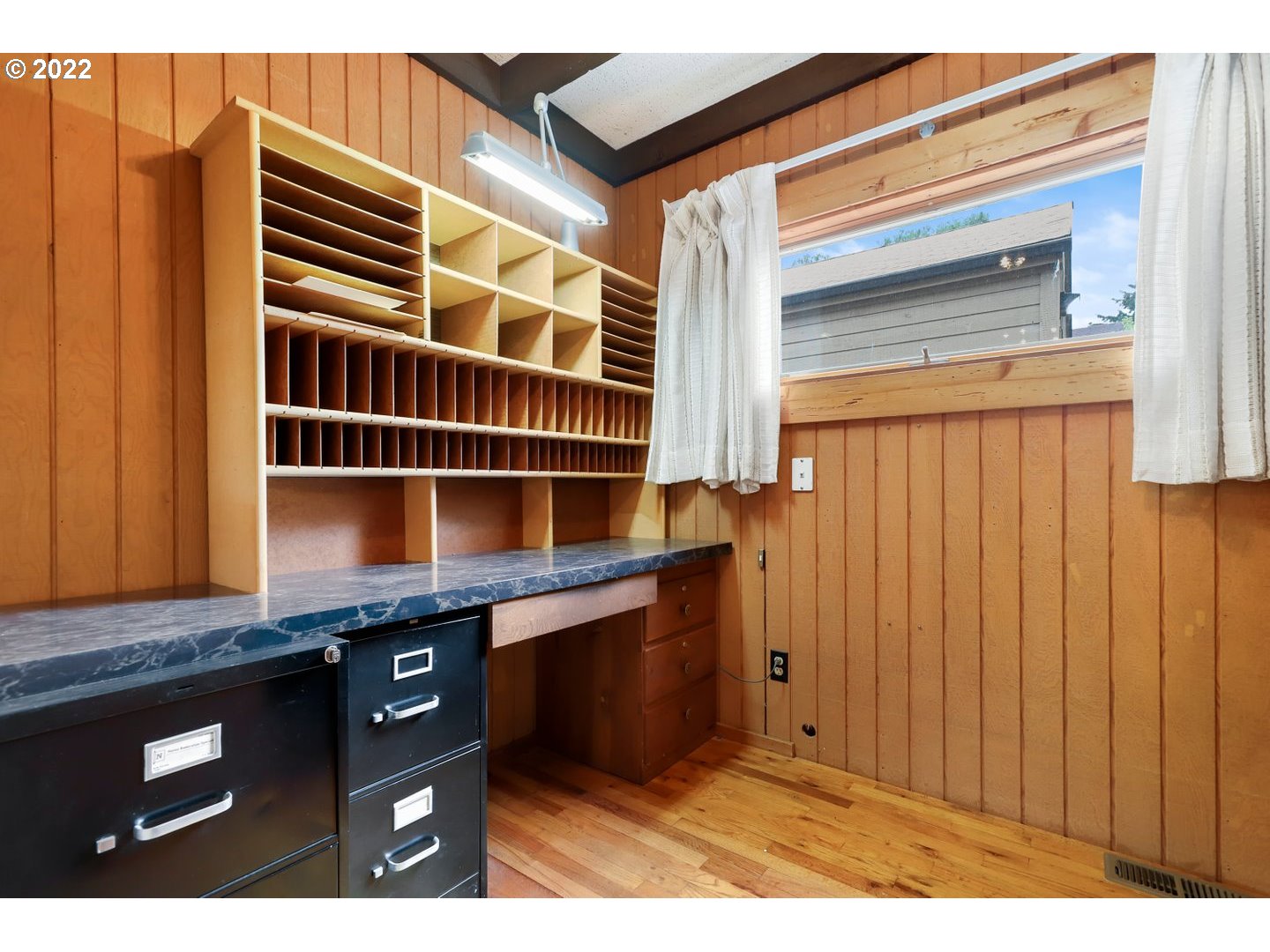 6802 Southwest 33rd Place Portland, OR 97219 - Photo 5 of 29 Gallery Image 5