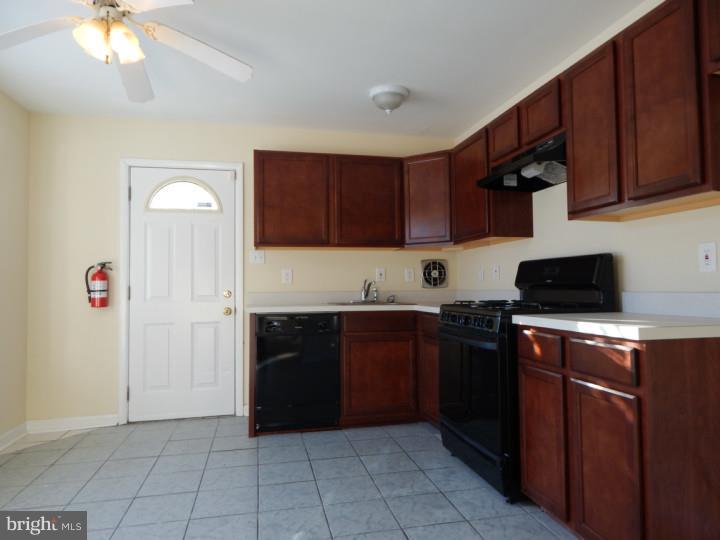 165 Broadlane Road Williamstown, NJ 08094 - Photo 4 of 25 Gallery Image 4
