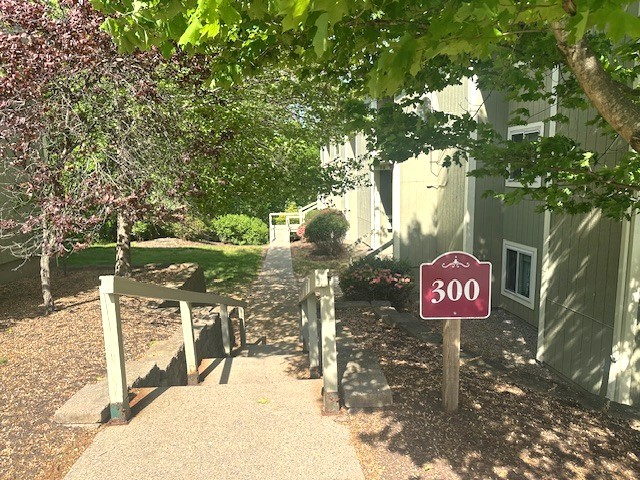 400 New River Road, Unit 314 Lincoln, RI 02838 - Photo 2 of 29 Walkway