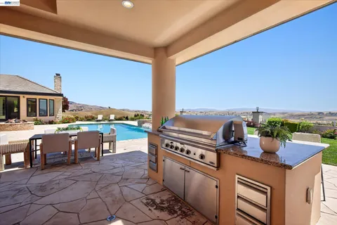 $6,500,000 | 3301 Deer Hollow Drive, Danville, CA 94506