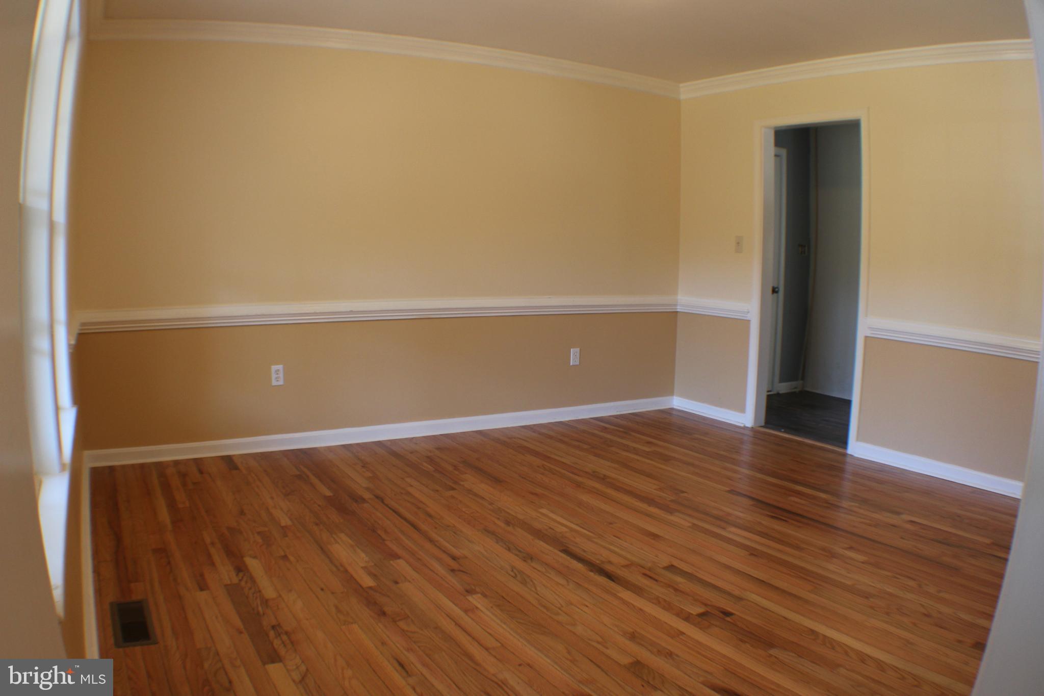 26329 Old Mill Road Unionville, VA 22567 - Photo 5 of 64 Formal Dining