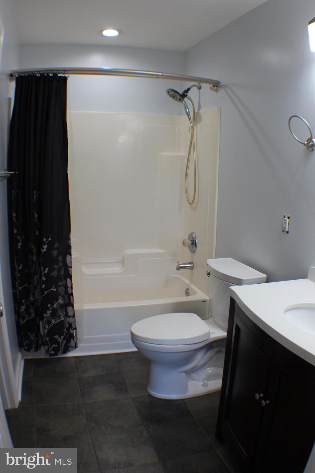 26329 Old Mill Road Unionville, VA 22567 - Photo 9 of 64 Full Bath