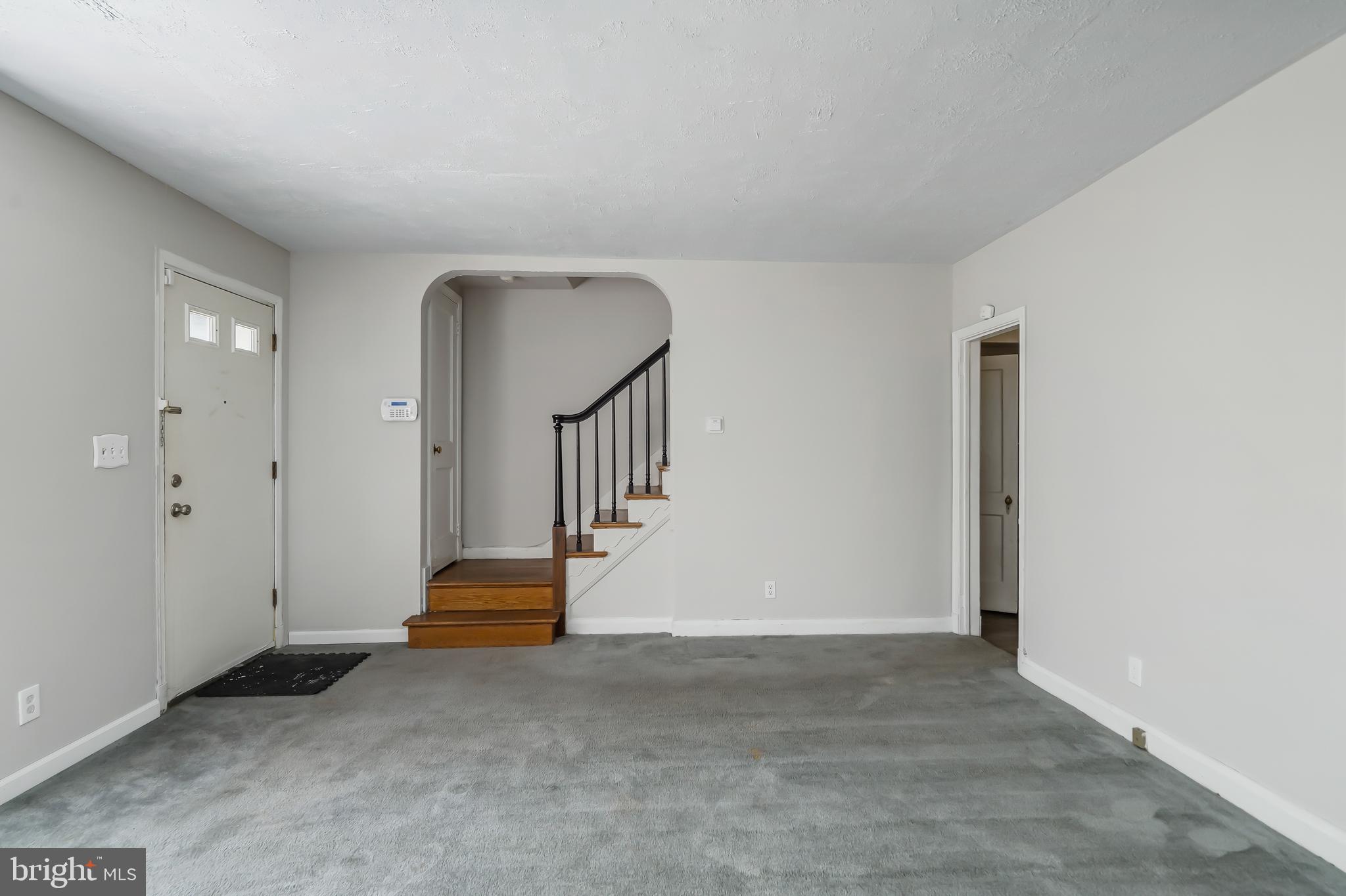 1224 Ramblewood Road Baltimore, MD 21239 - Photo 5 of 37 Inviting Entry