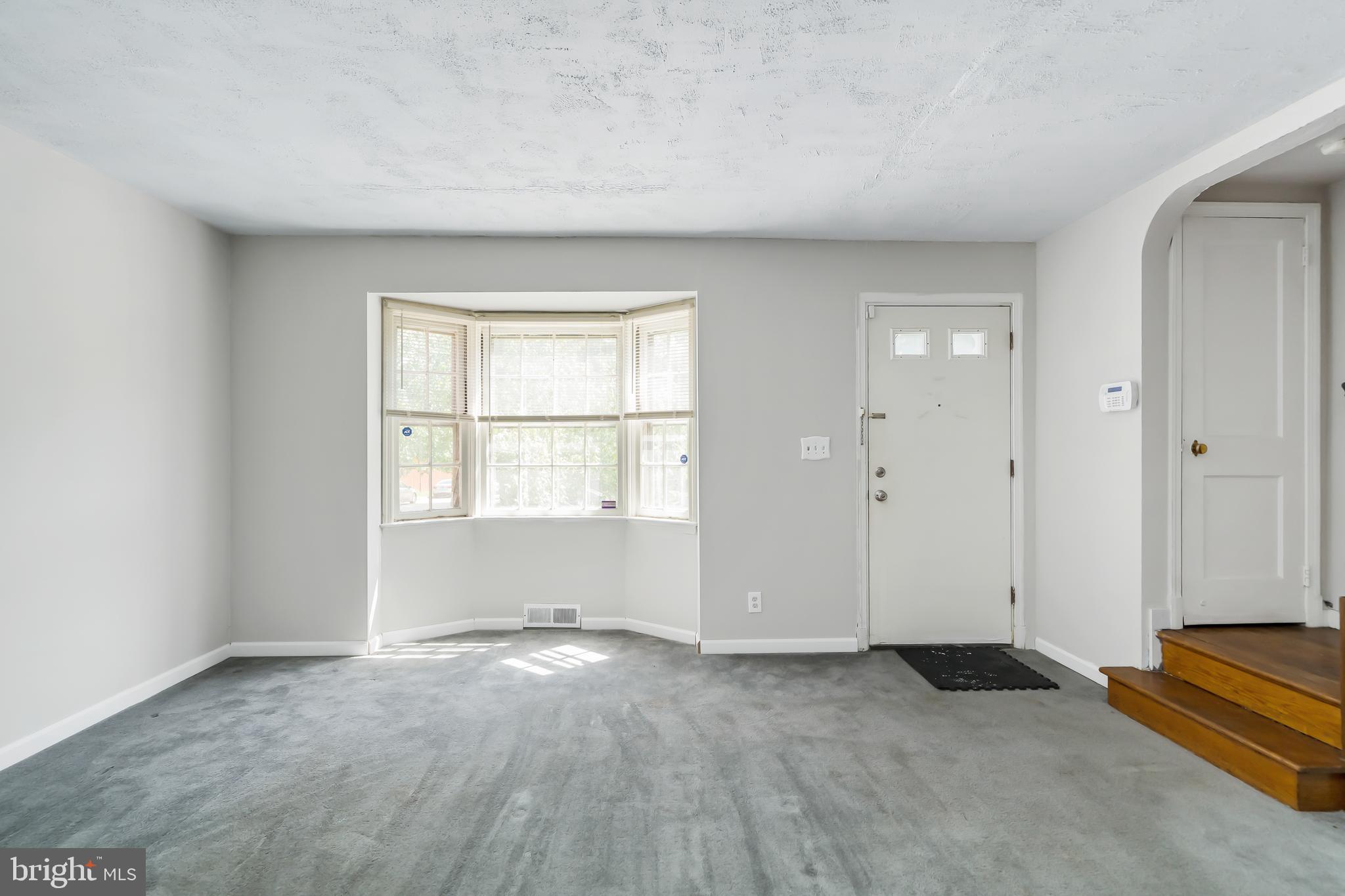 1224 Ramblewood Road Baltimore, MD 21239 - Photo 7 of 37 Sunny and Warm Living Room