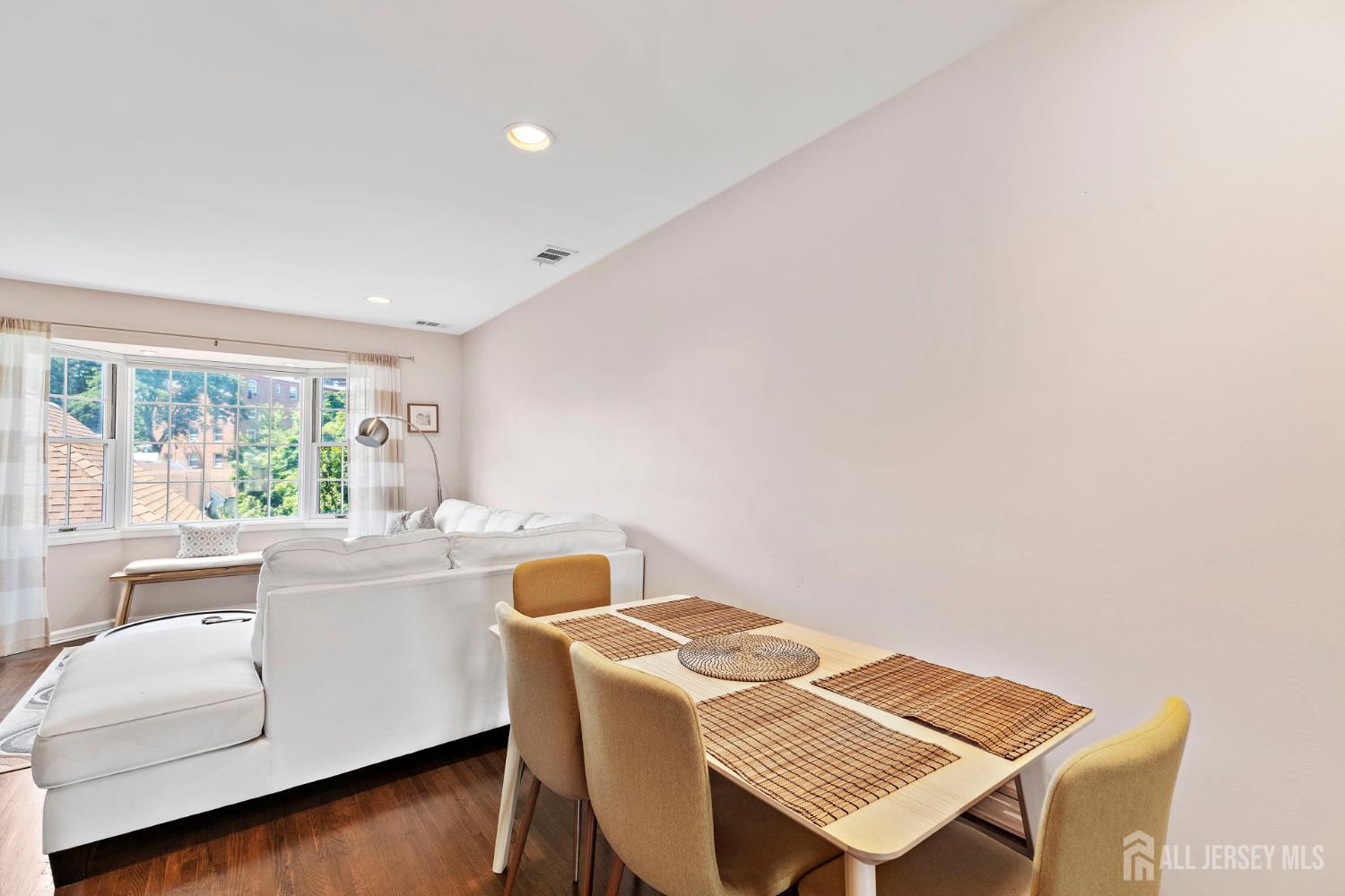 456 9th Street, Unit 34 Hoboken, NJ 07030 - Photo 4 of 18