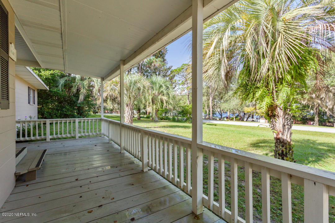 6576 Immokalee Road Keystone Heights, FL 32656 - Photo 28 of 31 a view of balcony with wooden floor