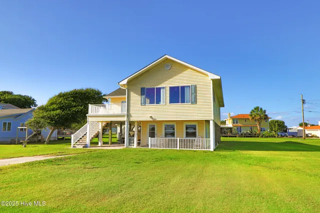 $924,900 | 143 Waterway Drive, Cedar Point, NC 28584