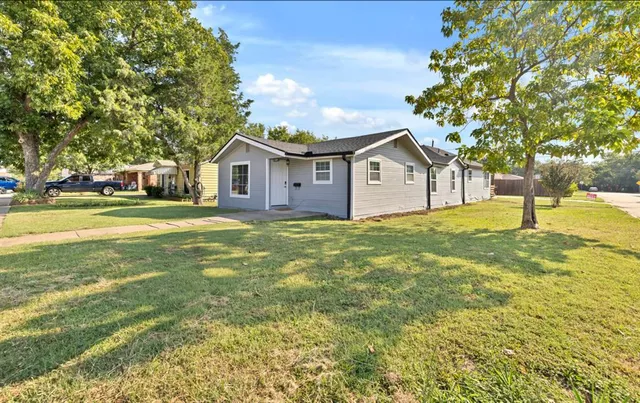 $333,500 | 530 Southeast 2nd Street, Grand Prairie, TX 75051