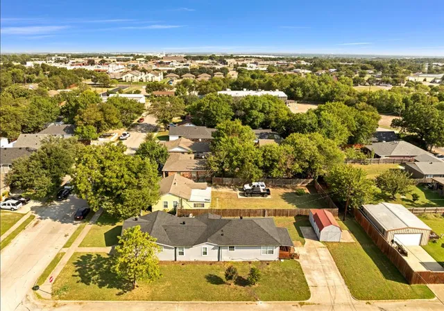 $333,500 | 530 Southeast 2nd Street, Grand Prairie, TX 75051