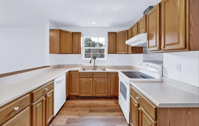 $333,500 | 530 Southeast 2nd Street, Grand Prairie, TX 75051