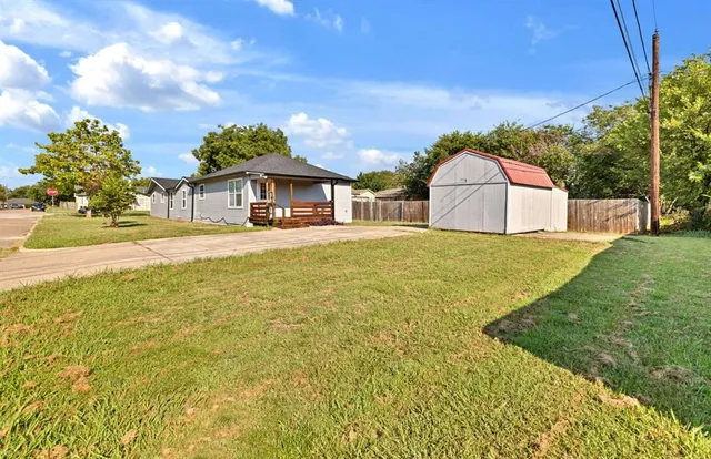 $333,500 | 530 Southeast 2nd Street, Grand Prairie, TX 75051