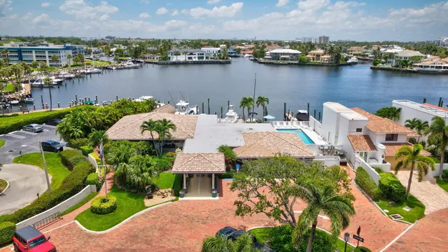 a view of a garden with patio
