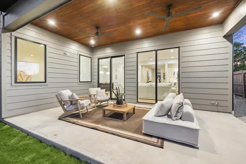 $1,395,000 | 107 East 24th Street, Houston, TX 77008
