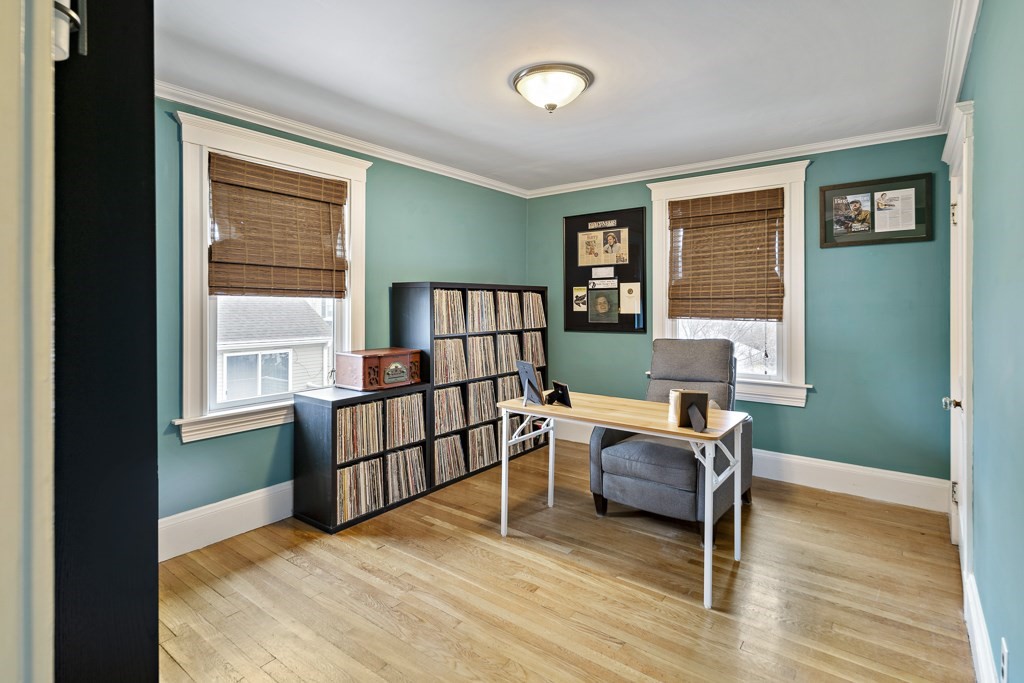 10-12 Upland Road, Unit 2 Belmont, MA 02478 - Photo 11 of 31 Gallery Image 11