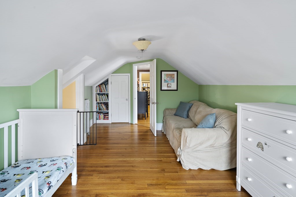 10-12 Upland Road, Unit 2 Belmont, MA 02478 - Photo 22 of 31 Gallery Image 22