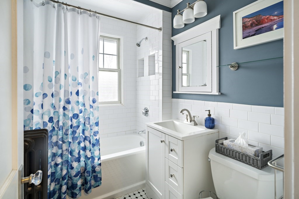10-12 Upland Road, Unit 2 Belmont, MA 02478 - Photo 10 of 31 Gallery Image 10