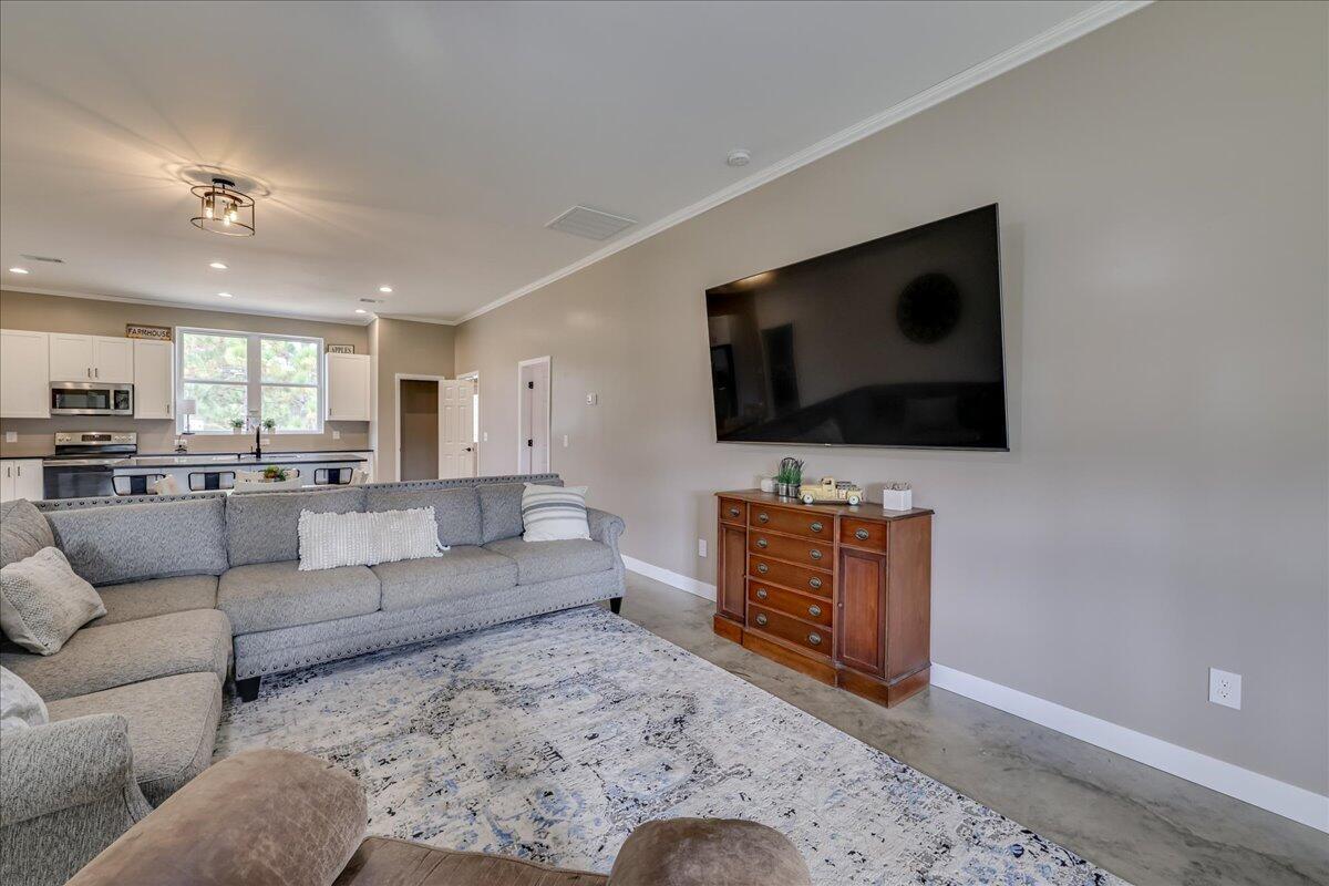 207 Bonnett Road Williston, SC 29853 - Photo 15 of 75 15