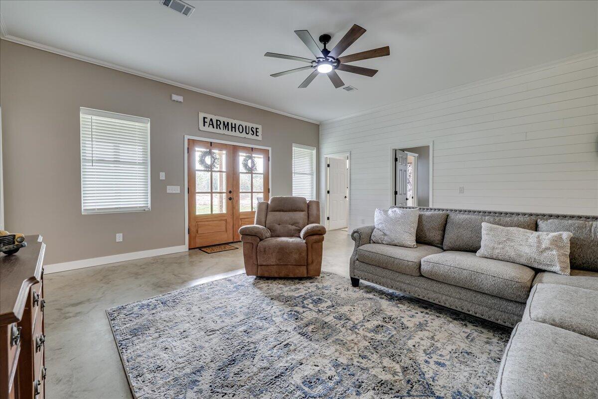 207 Bonnett Road Williston, SC 29853 - Photo 17 of 75 17