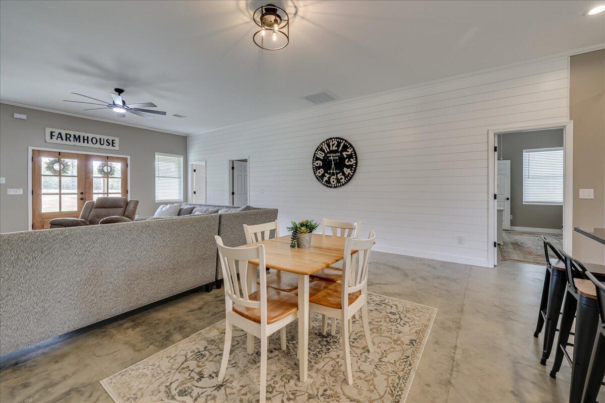 207 Bonnett Road Williston, SC 29853 - Photo 18 of 75 18