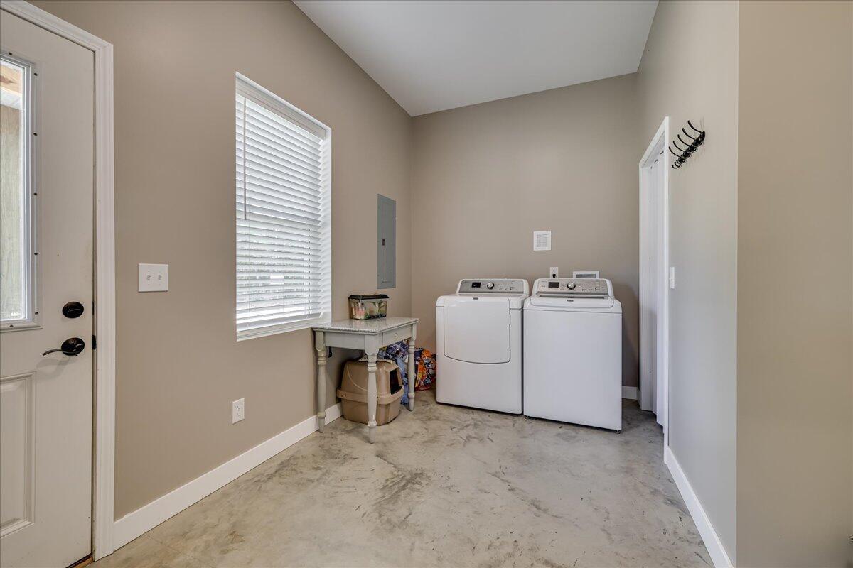 207 Bonnett Road Williston, SC 29853 - Photo 39 of 75 39