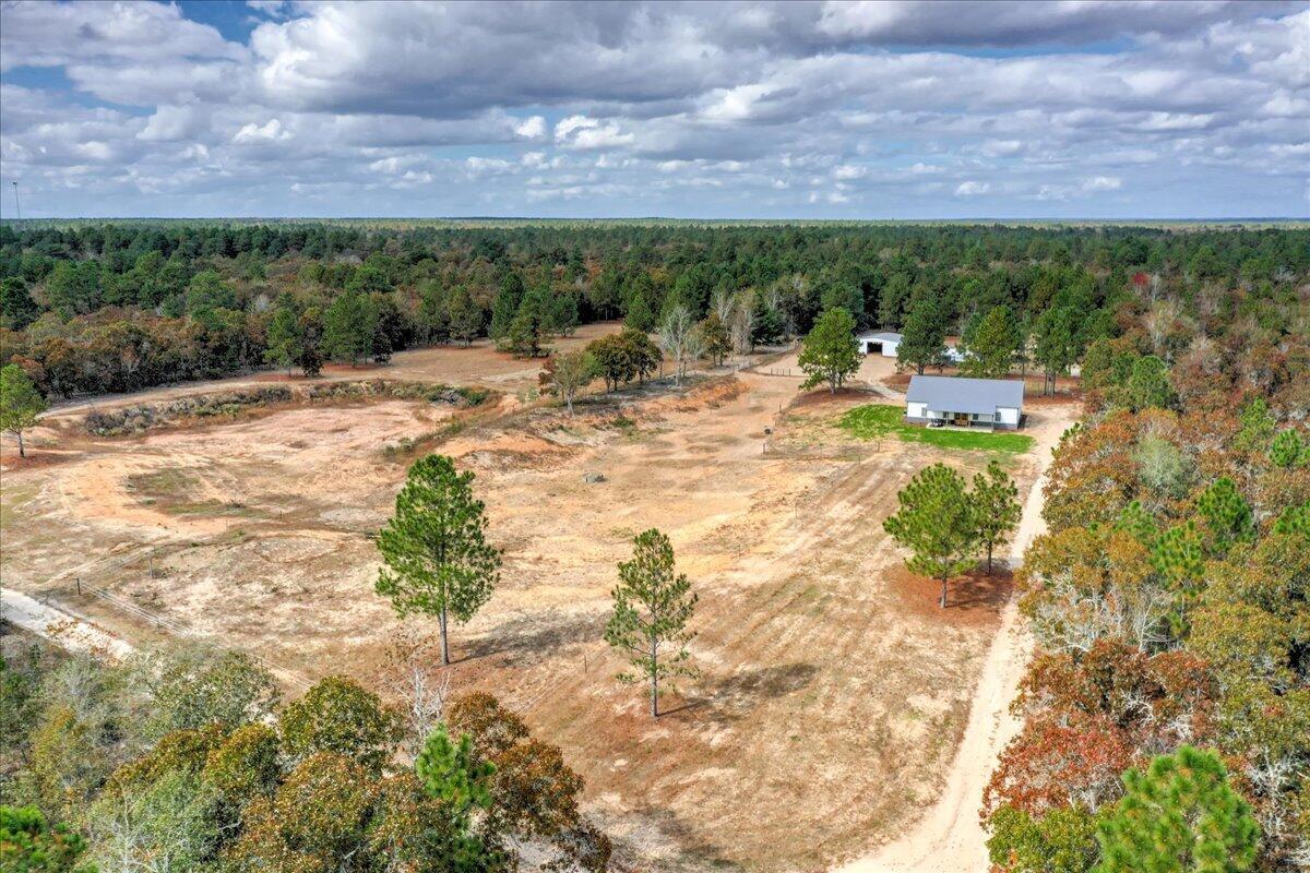 207 Bonnett Road Williston, SC 29853 - Photo 5 of 75 5