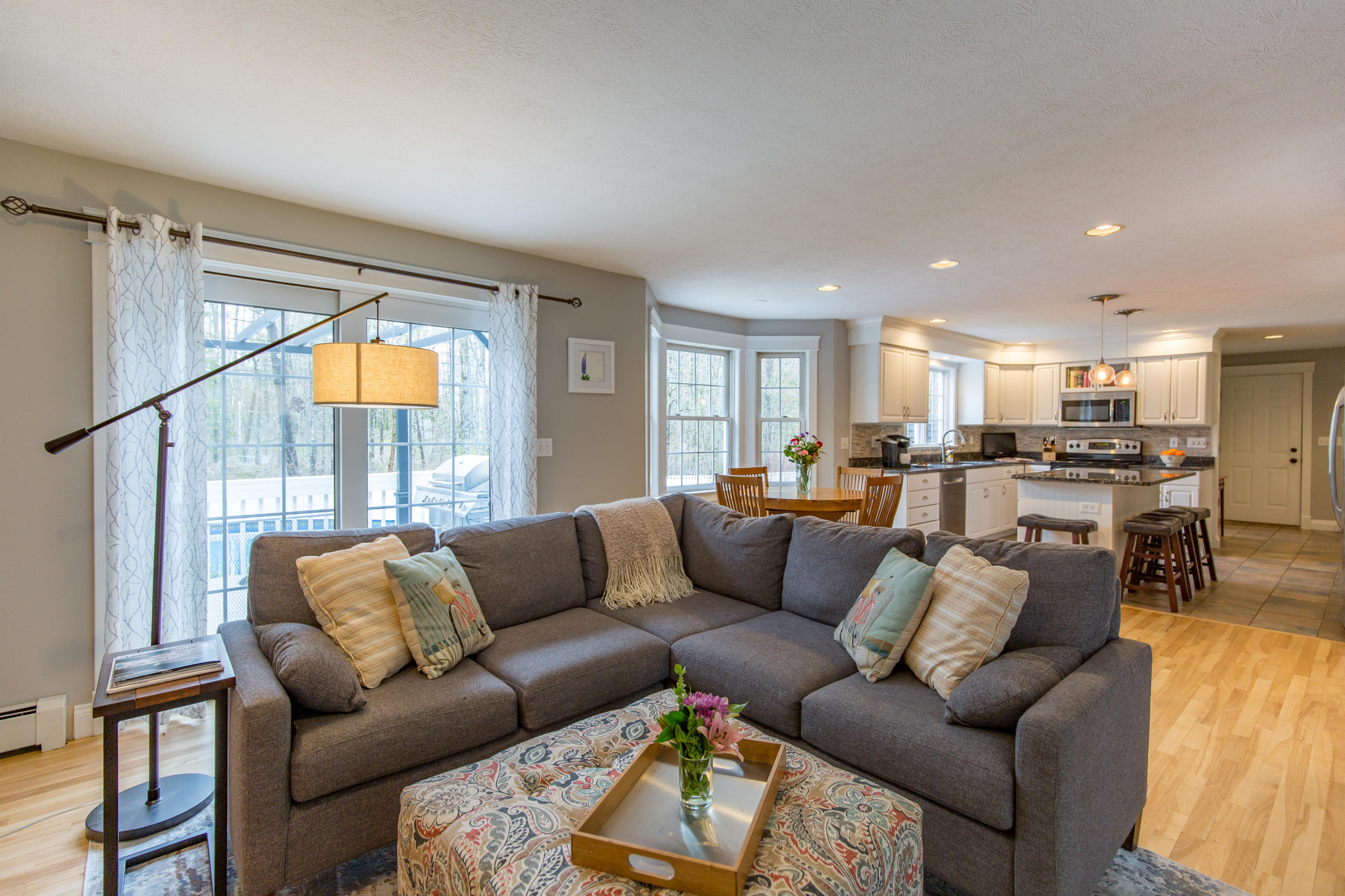 25 Schooner Road Scarborough, ME 04074 - Photo 13 of 51 Open Living at it's Best!