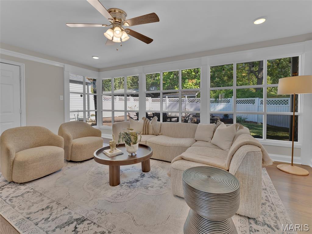 1154 South Berry Road Webster Groves, MO 63119 - Photo 15 of 27 Gallery Image 15