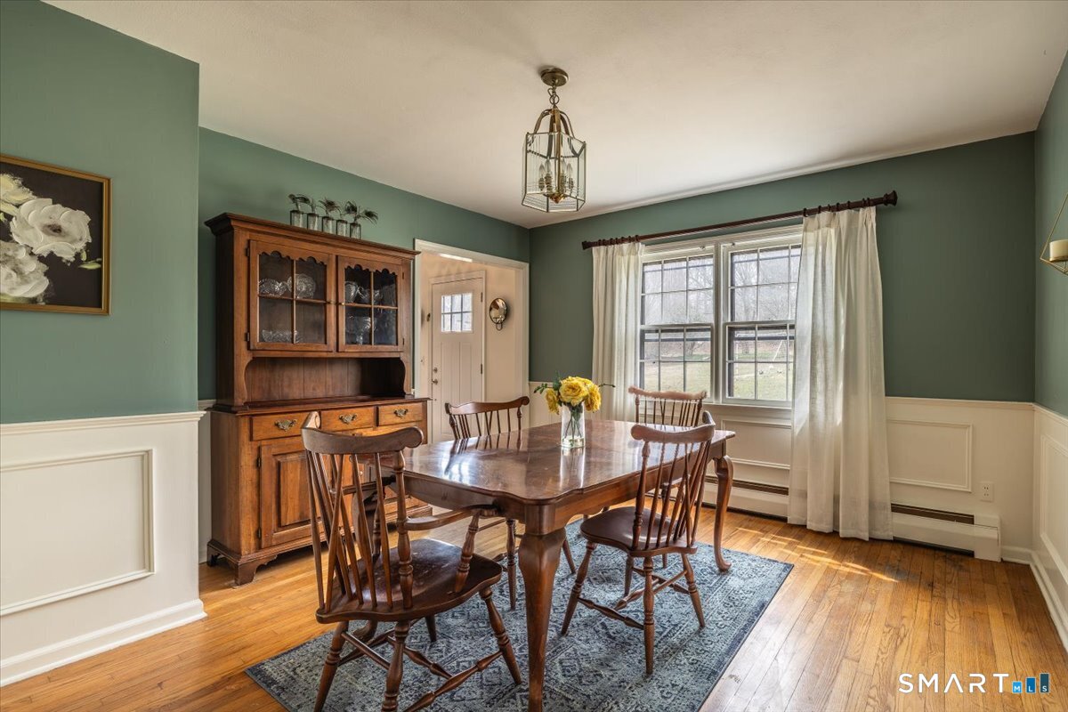 5 Mt Pleasant Road Newtown, CT 06470 - Photo 11 of 40