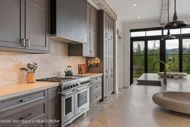 $5,350,000 | 1070 Shasta Daisy Court, Driggs, ID 83422