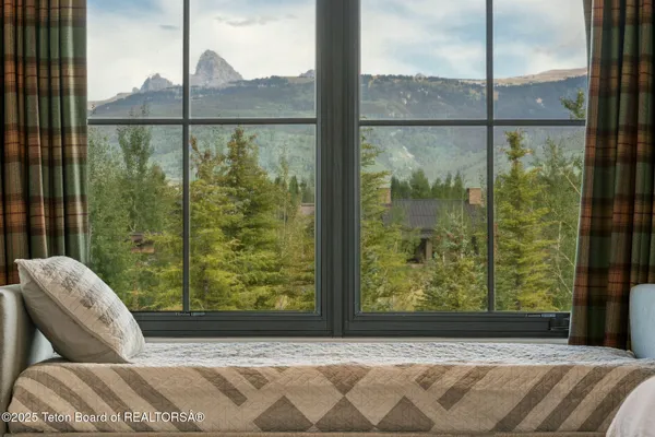 $5,350,000 | 1070 Shasta Daisy Court, Driggs, ID 83422