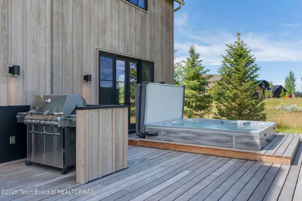 $5,350,000 | 1070 Shasta Daisy Court, Driggs, ID 83422