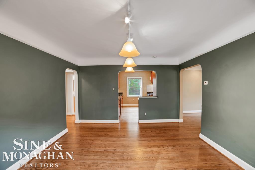 752-754 Neff Road Grosse Pointe, MI 48230 - Photo 6 of 41 50147162-5fa0013c-3558-44c8-a1e9-c0f3efc58ff6.JPG