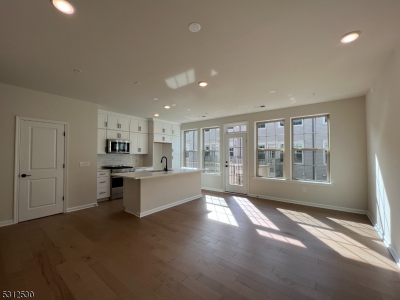 58 Sternadori Road Somerville, NJ 08876 - Photo 5 of 15 Gallery Image 5