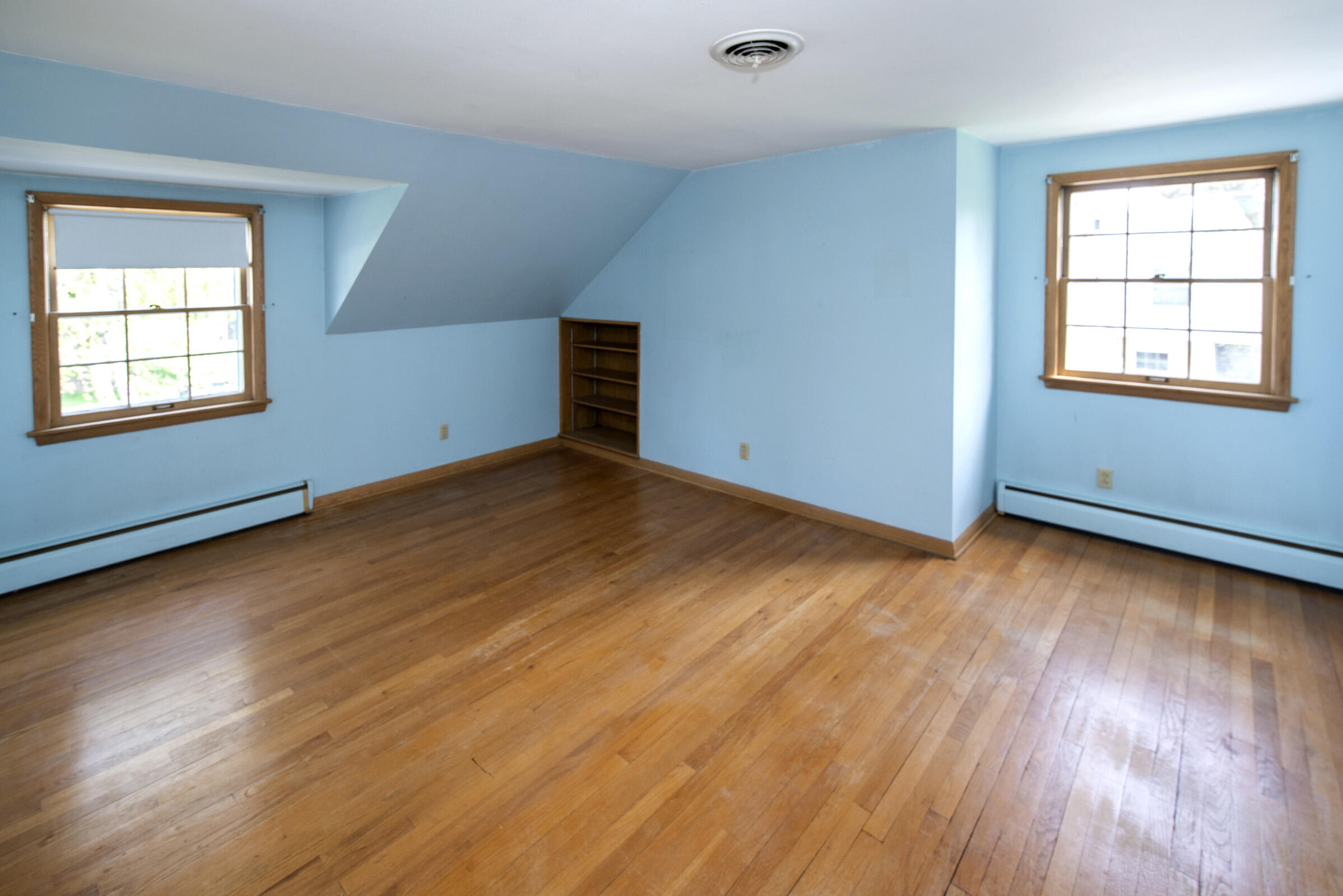 127 East Fox Dale Road Glendale, WI 53217 - Photo 36 of 79 Bedroom #2