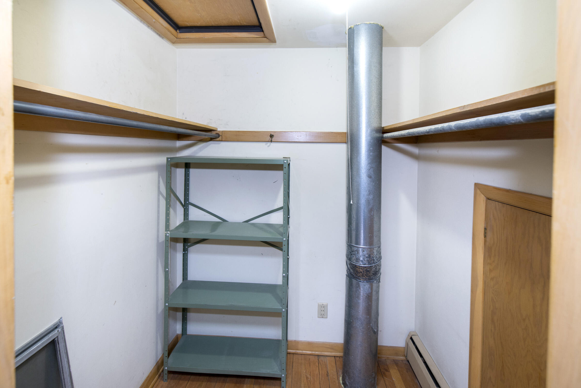 127 East Fox Dale Road Glendale, WI 53217 - Photo 39 of 79 Walk-In Closet