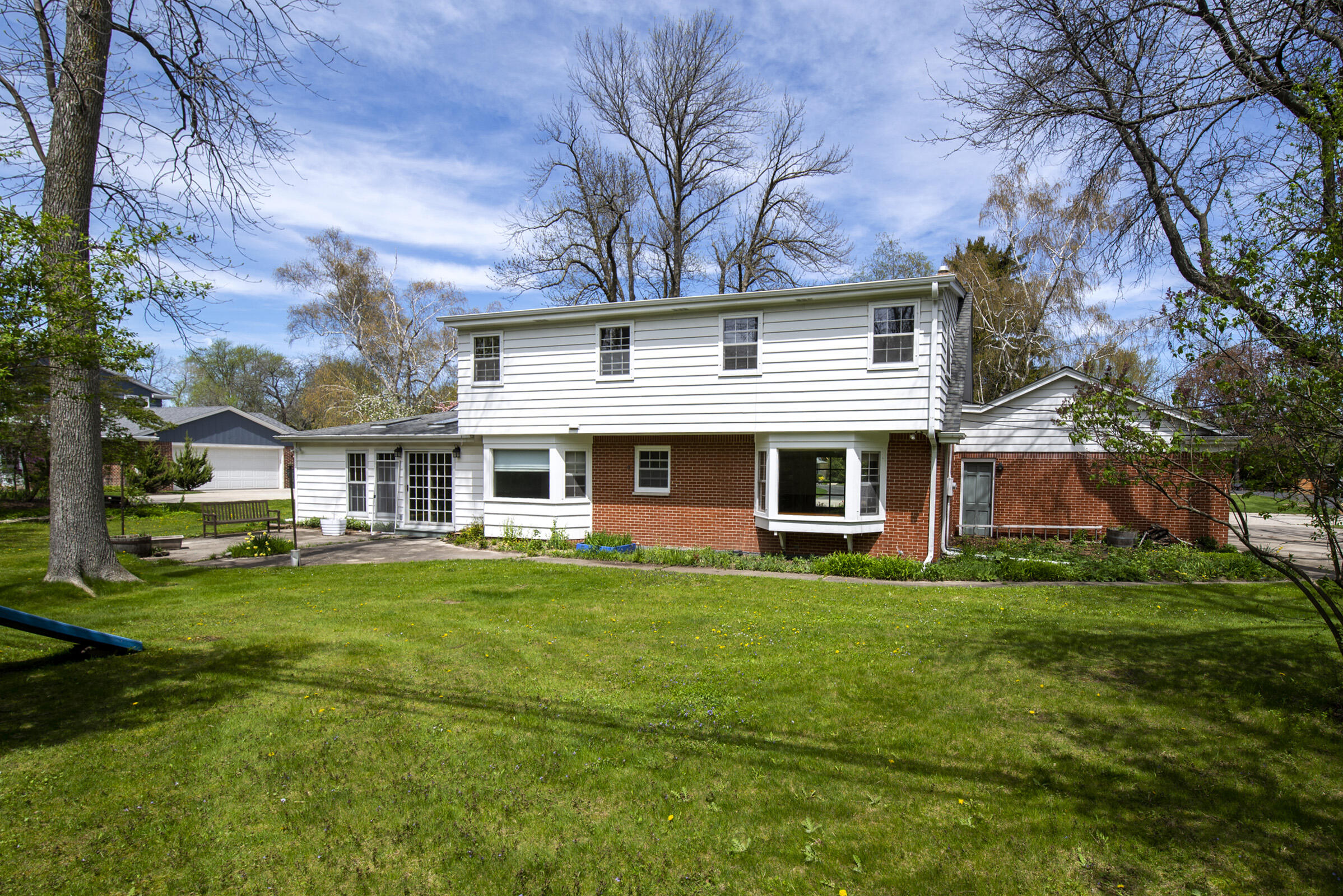 127 East Fox Dale Road Glendale, WI 53217 - Photo 4 of 79 Rear View