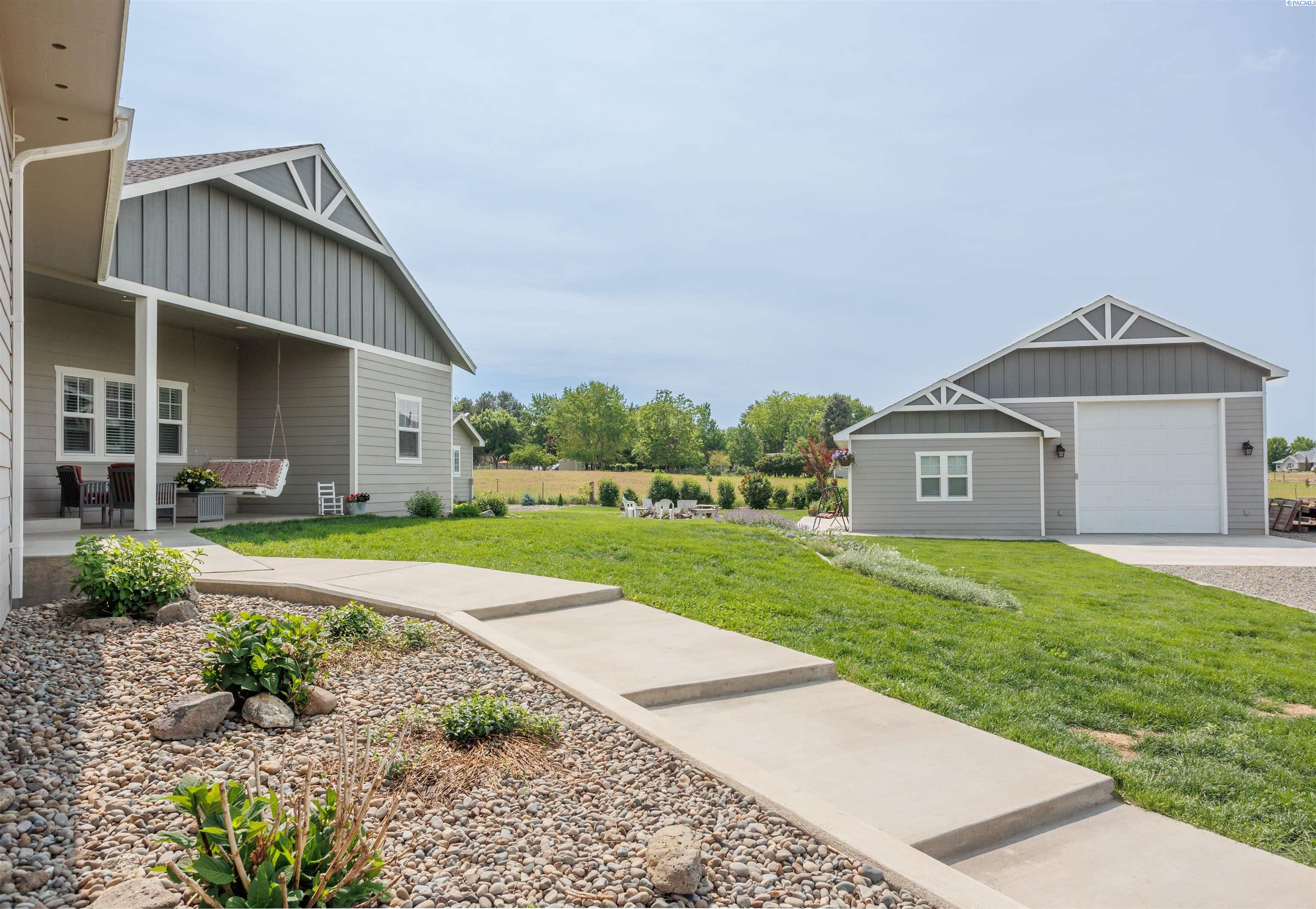 11608 North Griffin Road Grandview, WA 98930 - Photo 2 of 45 Gallery Image 2