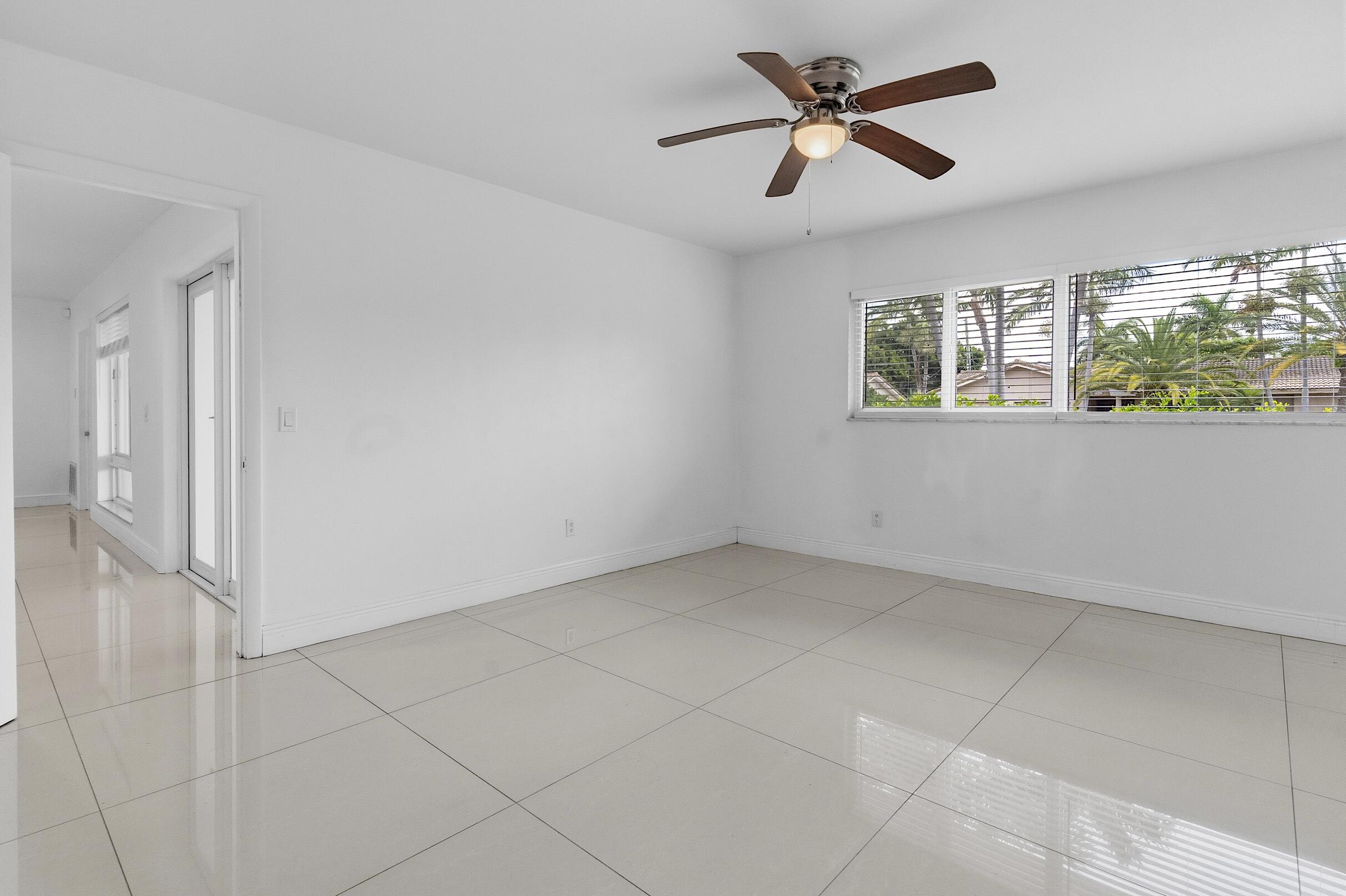 2910 Northeast 40th Court Lighthouse Point, FL 33064 - Photo 28 of 49 2910 NE 40th Ct - - 027
