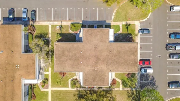 $229,995 | 122 Windtree Lane, Unit O204, Winter Garden, FL 34787