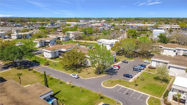 $229,995 | 122 Windtree Lane, Unit O204, Winter Garden, FL 34787